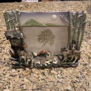 Herco Wolf Family 6x4” Picture Frame
